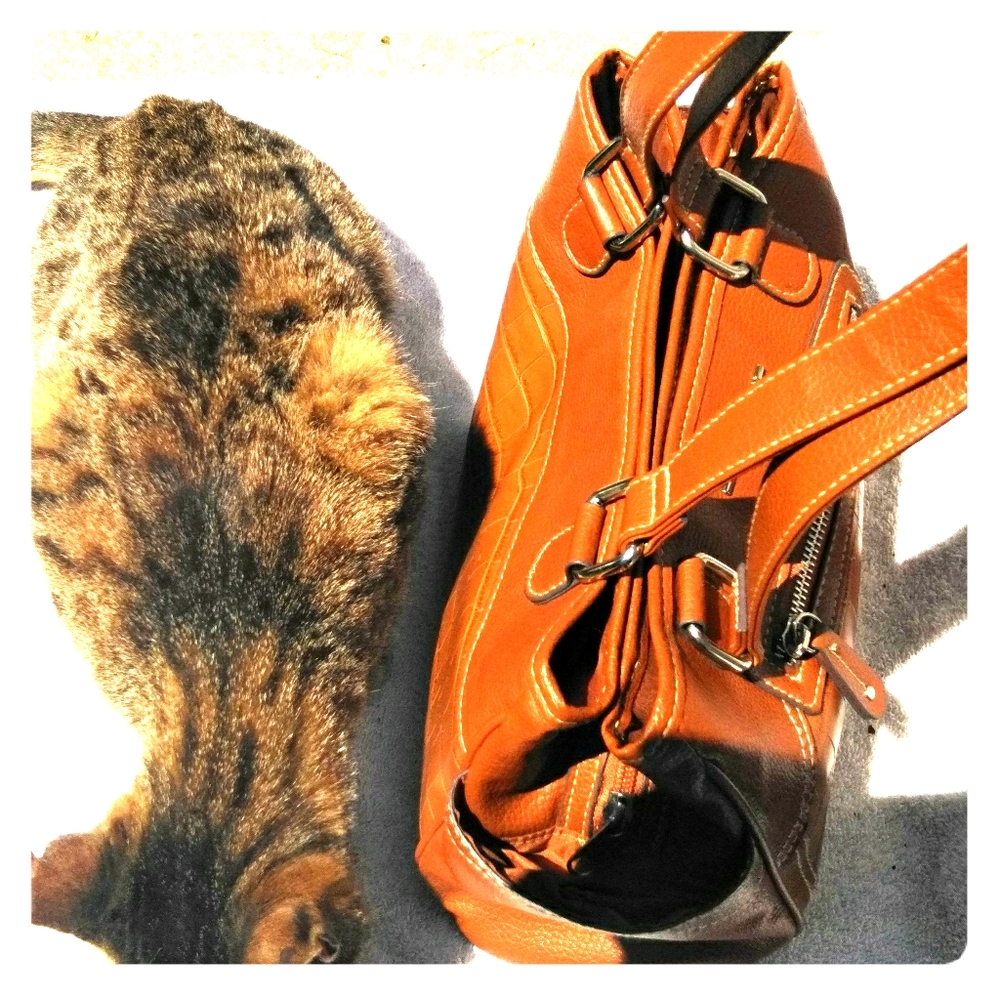 Light brown non leather purse